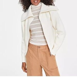 Elegant Cream Women's Sweater jacket size large. Nwt